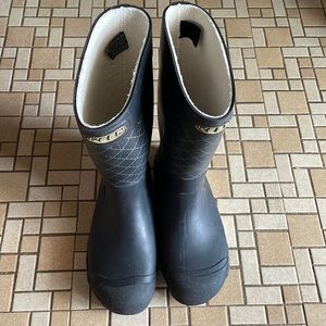 Keen rain boots rubber size 7